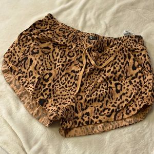 Billabong leopard shorts